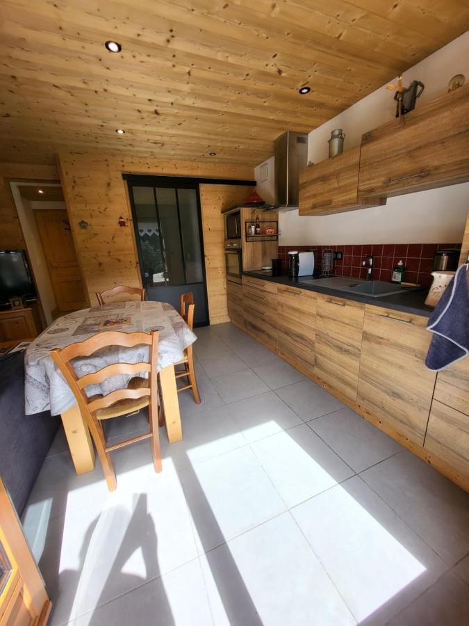 לה גראן-בורנו Appartement Cosy Face Aux Aravis מראה חיצוני תמונה