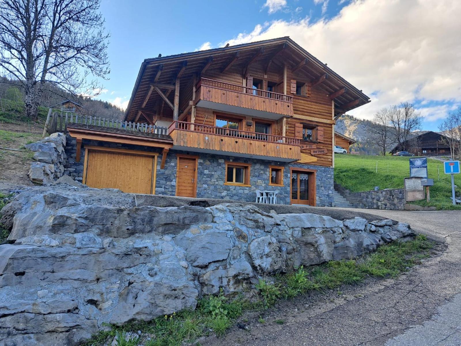 לה גראן-בורנו Appartement Cosy Face Aux Aravis מראה חיצוני תמונה