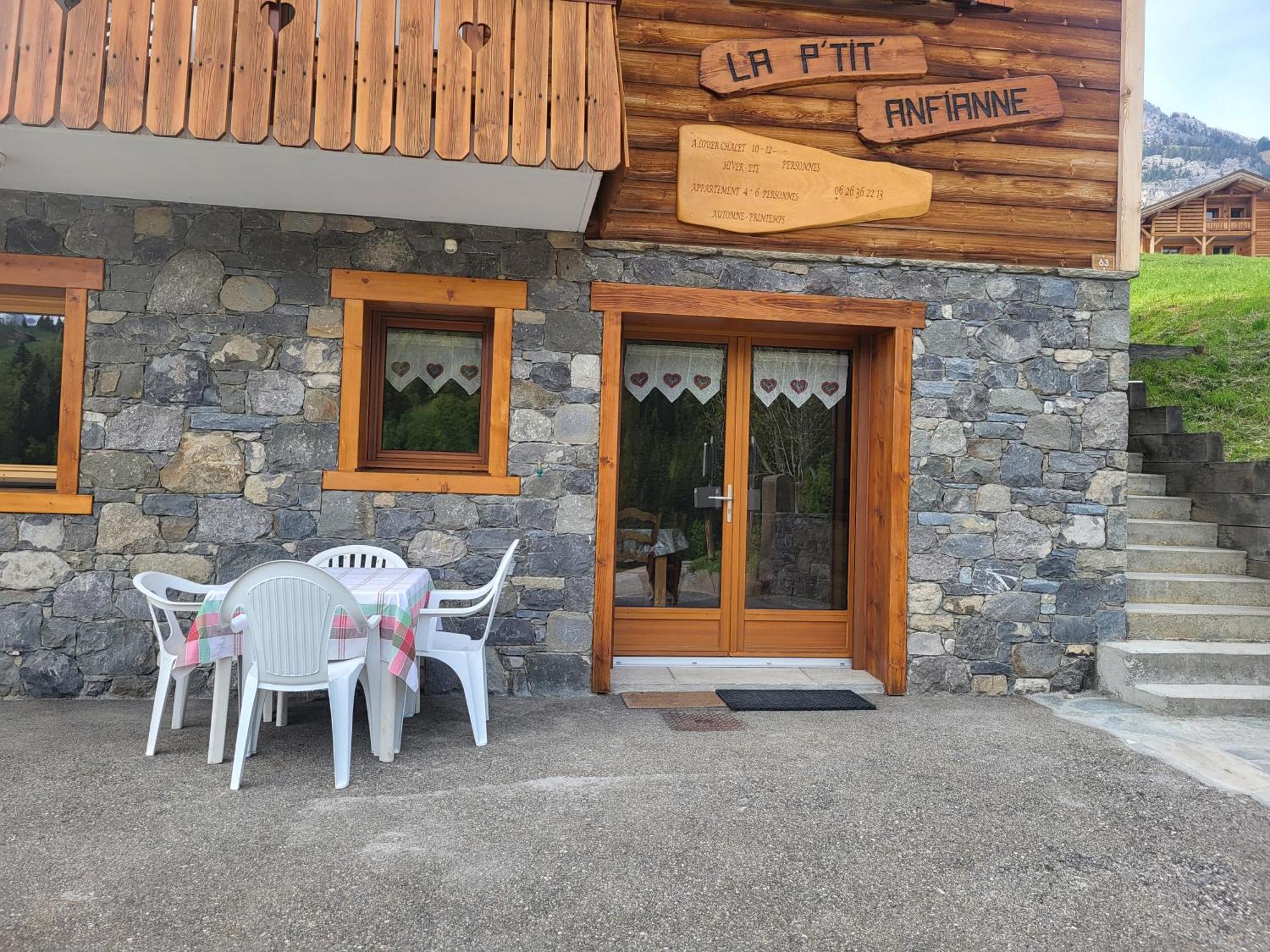 לה גראן-בורנו Appartement Cosy Face Aux Aravis מראה חיצוני תמונה
